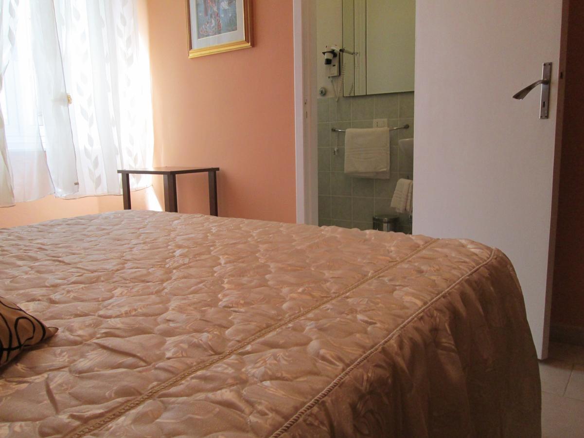 B&B Regina Margherita Piombino Værelse billede